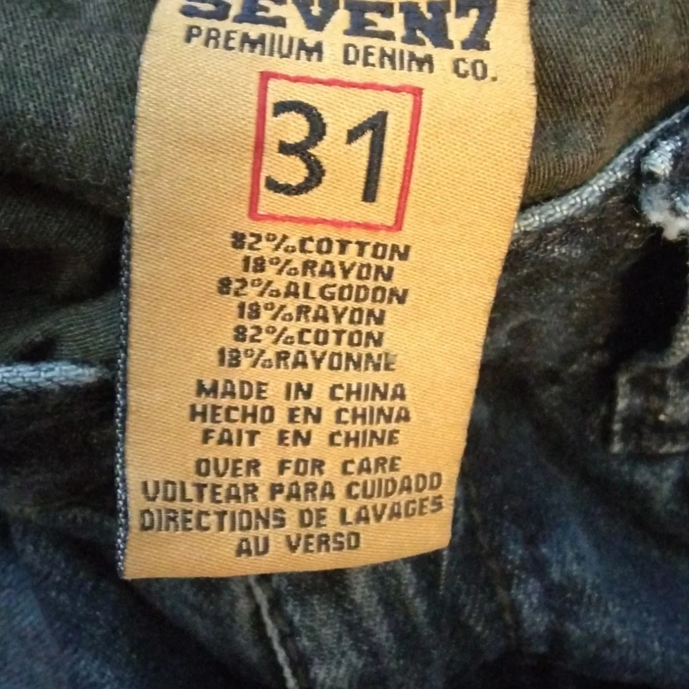 - - Seven dark denim bermuda jean shorts sz 12